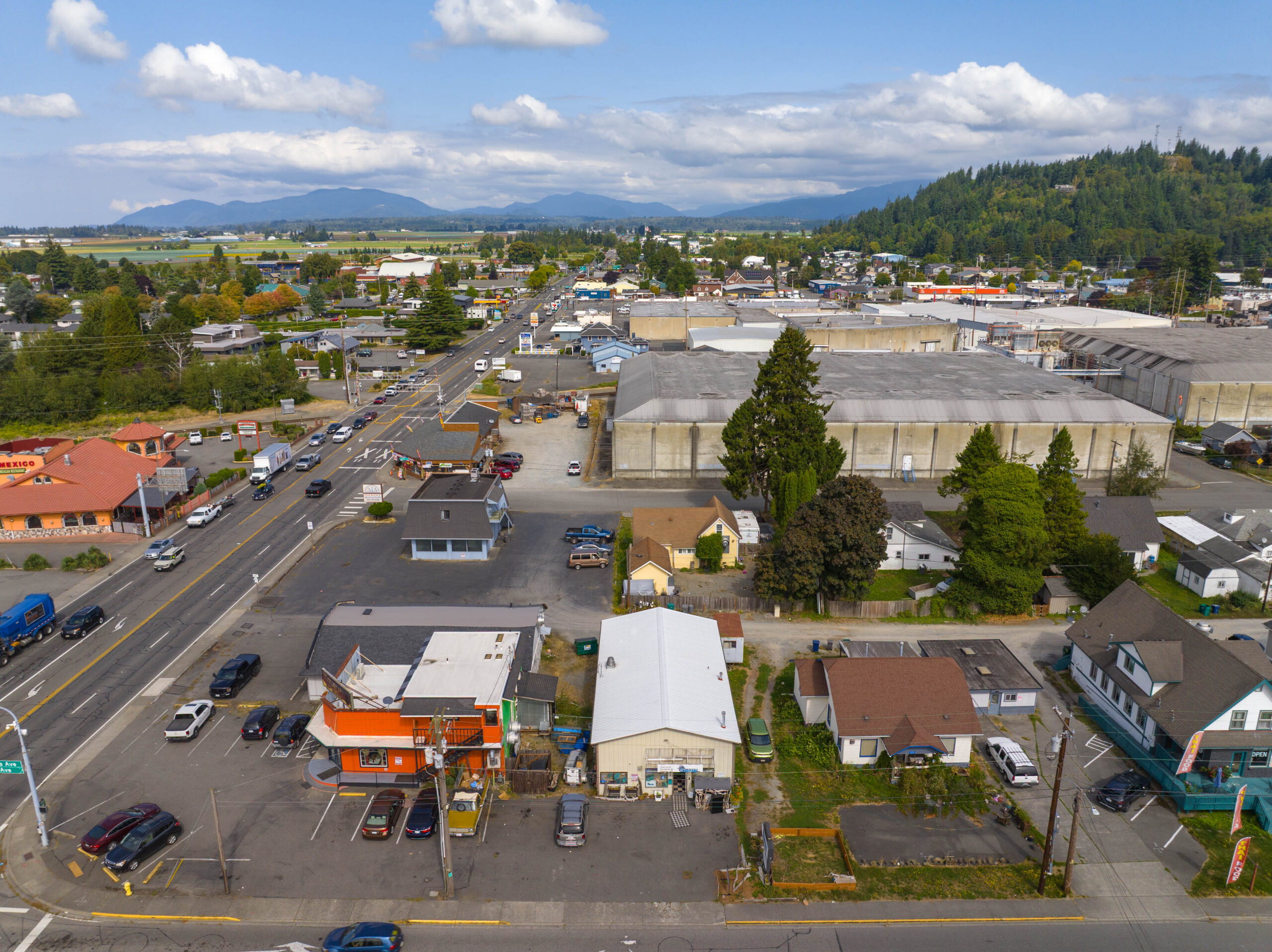 Burlington Flex Industrial For Lease