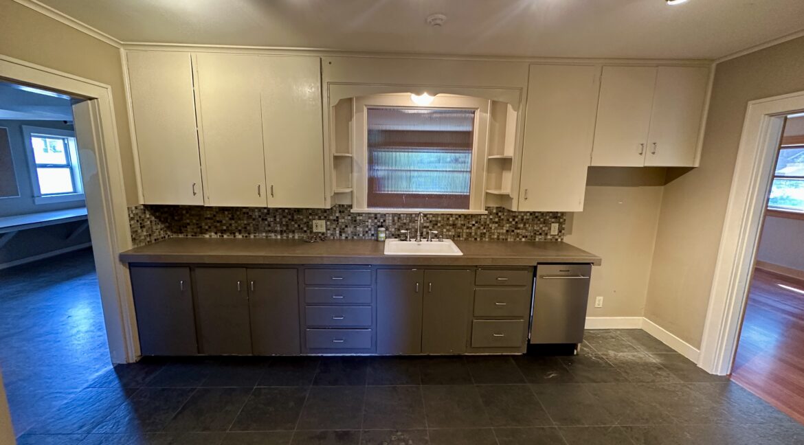 Donovan Interior Kitchen